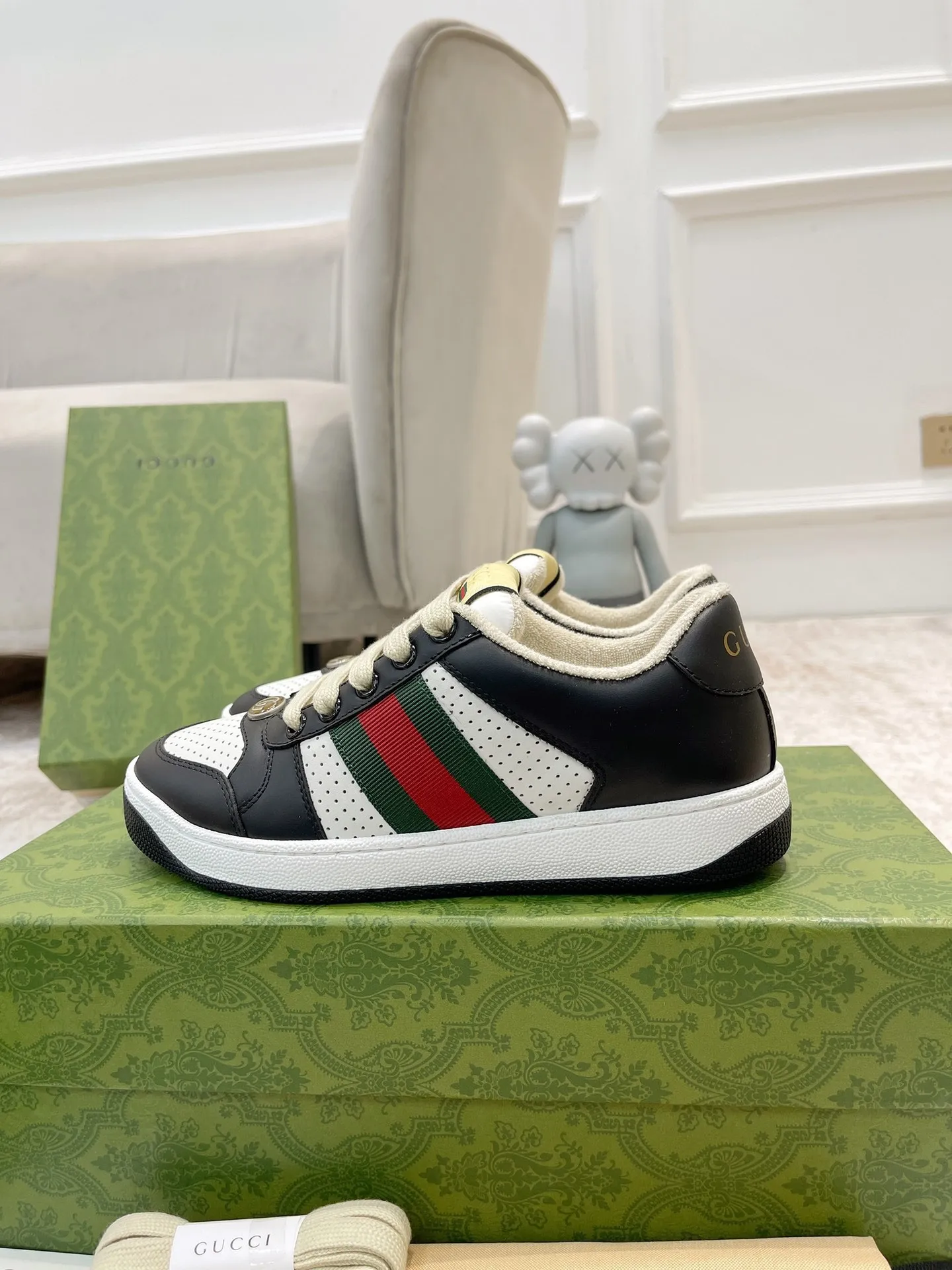 👟👟Ex-factory price 480👟👟 Couple style👫Gucci Gucci ❗️❗️New order shipped Original development Private mold making Correct last shape Hand-polished and distressed effect Correct details Complete accessories Imported leather/original towel lining crafted with craftsmanship Same size for men and women: 35-44